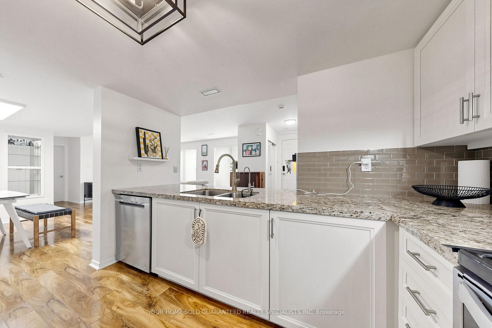 75 Weldrick Drive Unit 1003 photo 3