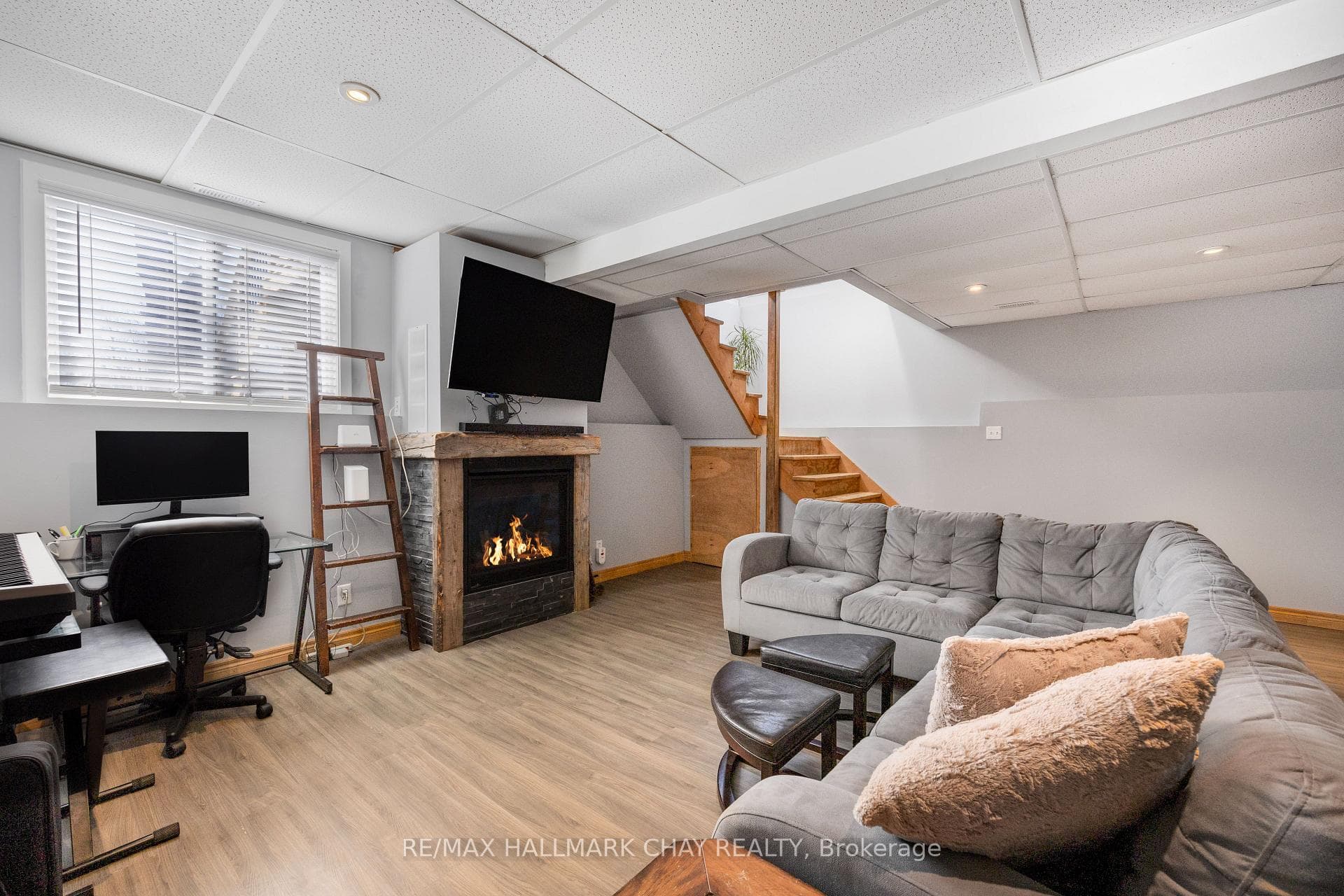 786 Chestnut Street photo 8