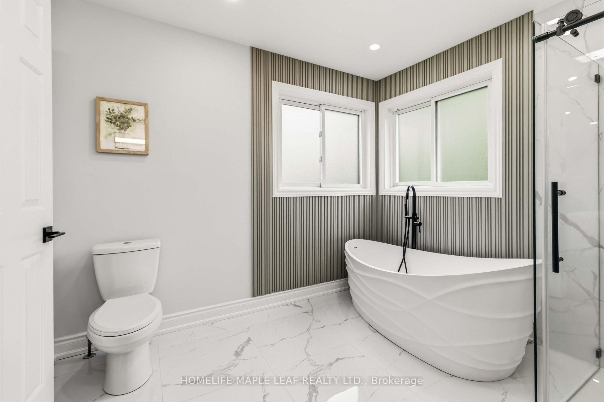 90 Burgby Avenue photo 33