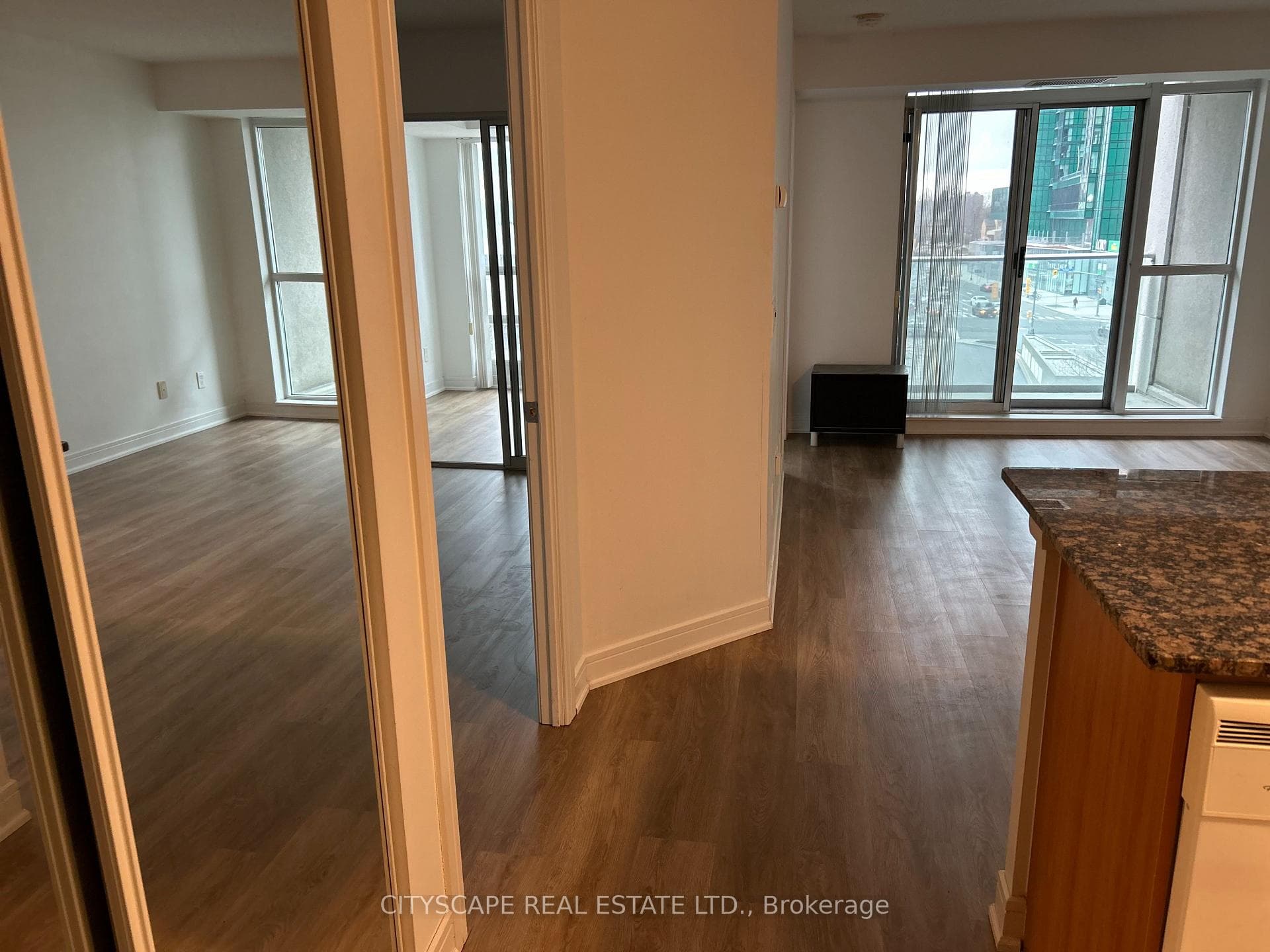 31 Bales Avenue Unit 703 photo 15