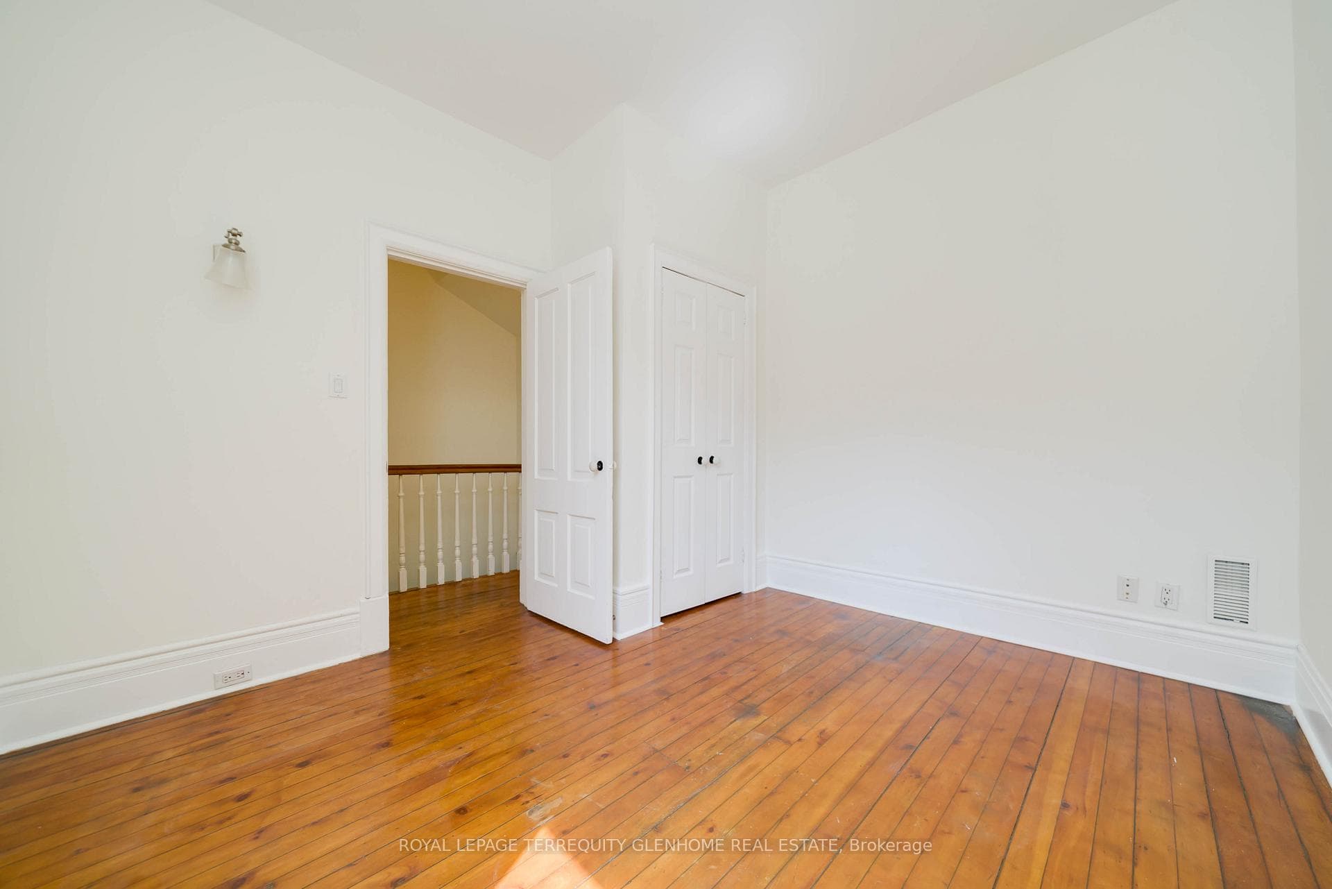 37 Birch Avenue photo 15