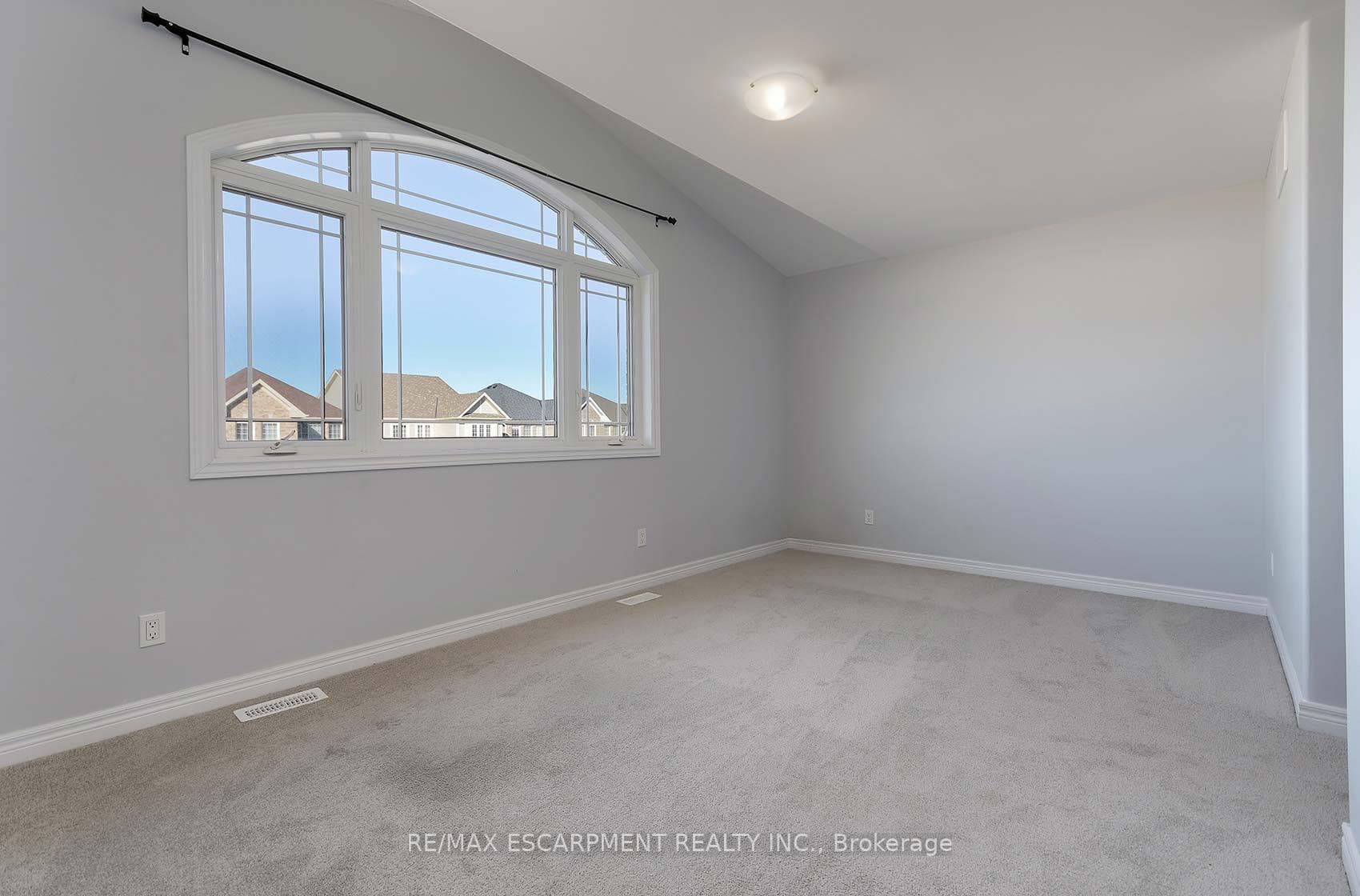 901 Bamford Terrace photo 27