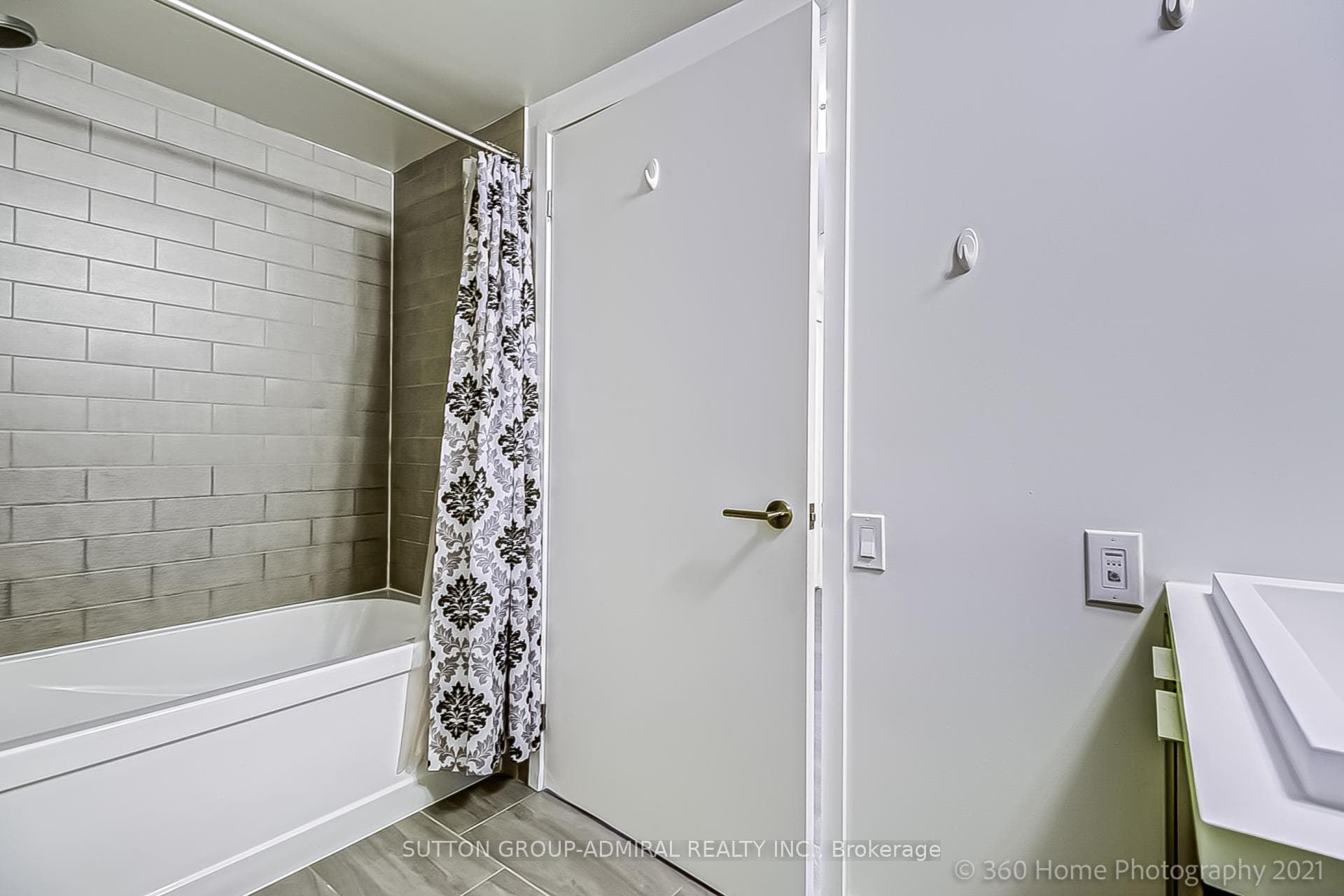 6 Sonic Way Unit 910 photo 8