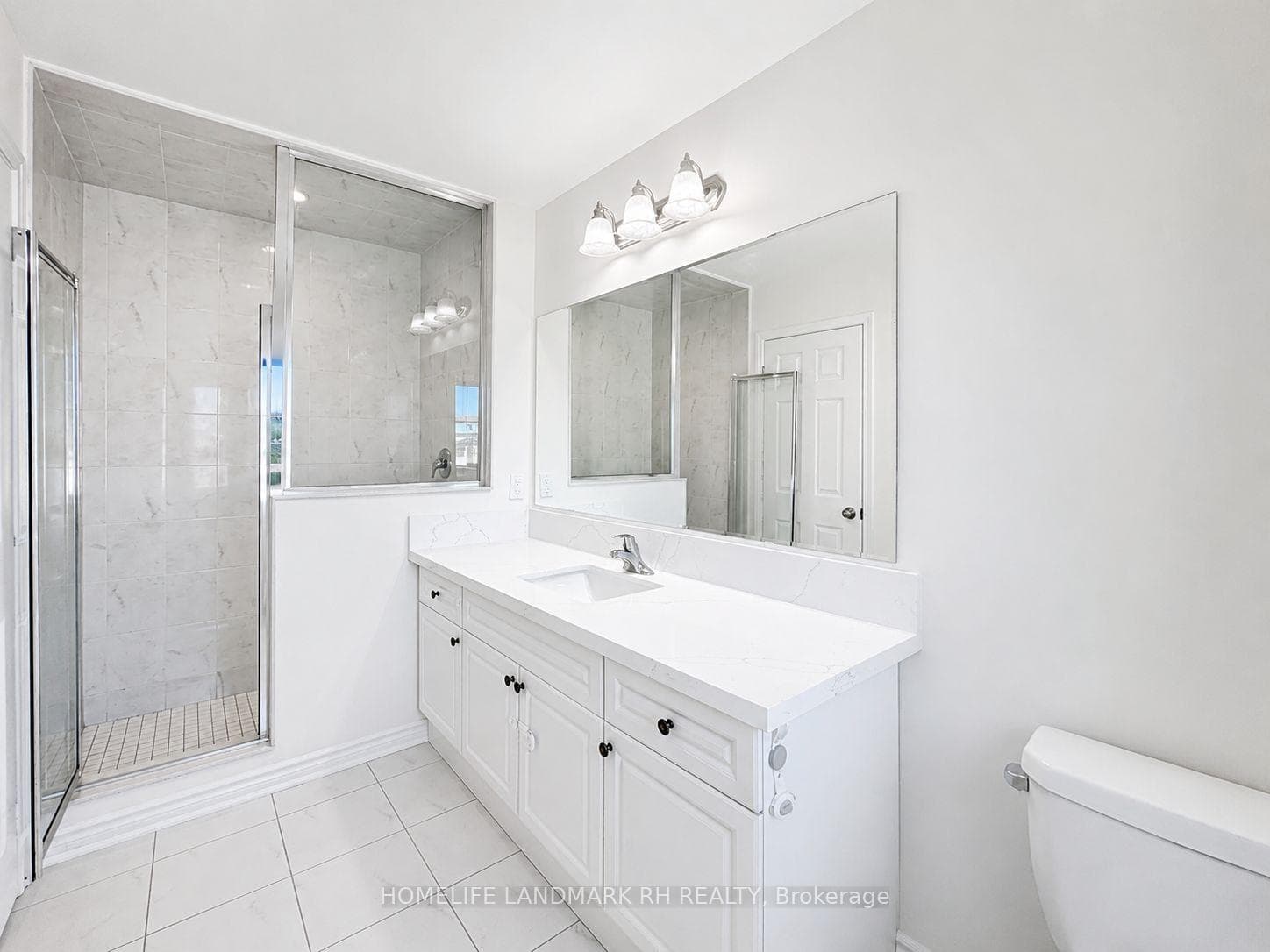 19 Edward Lennox Street photo 16