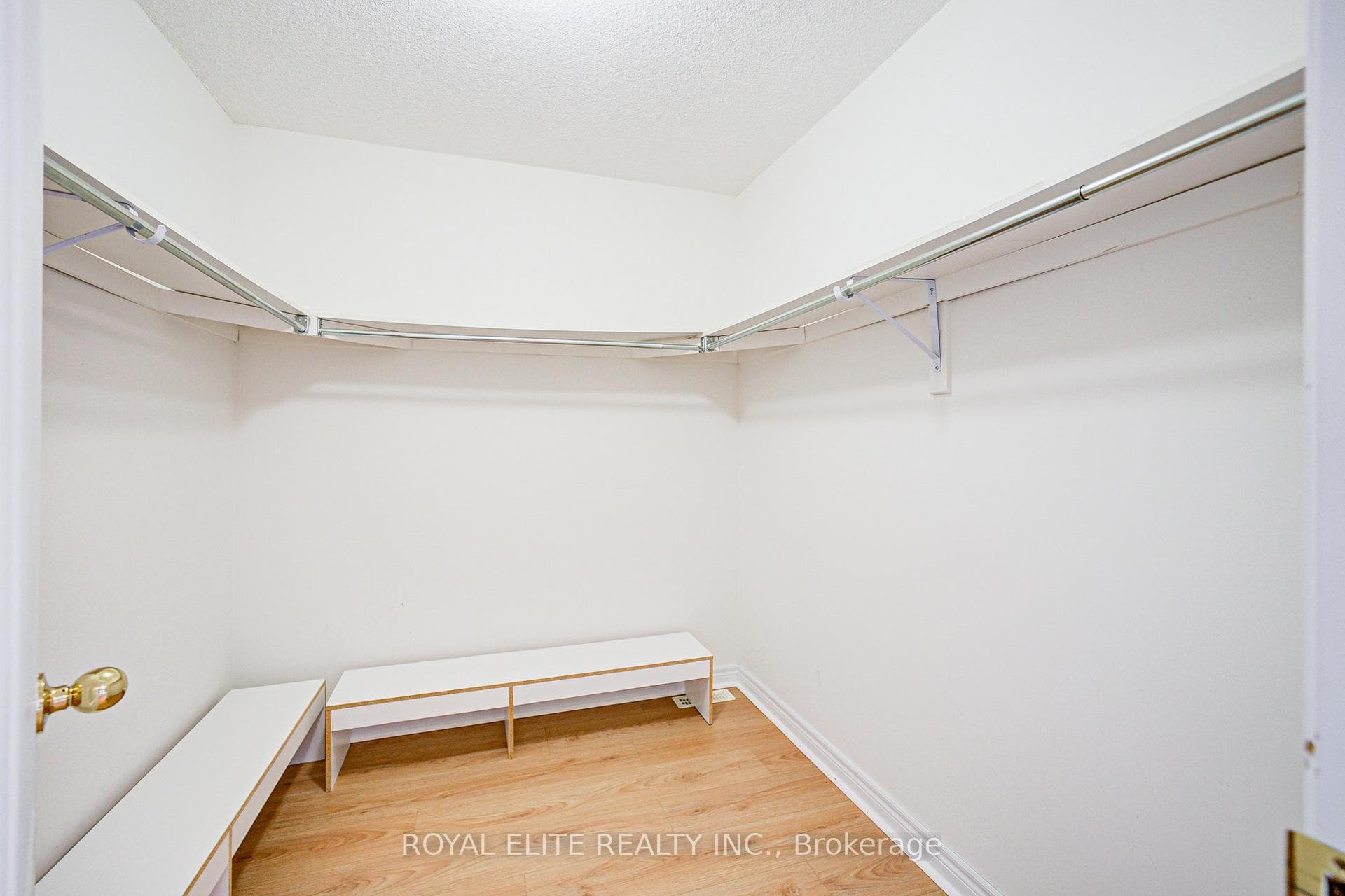 170 James Ratcliff Avenue photo 38