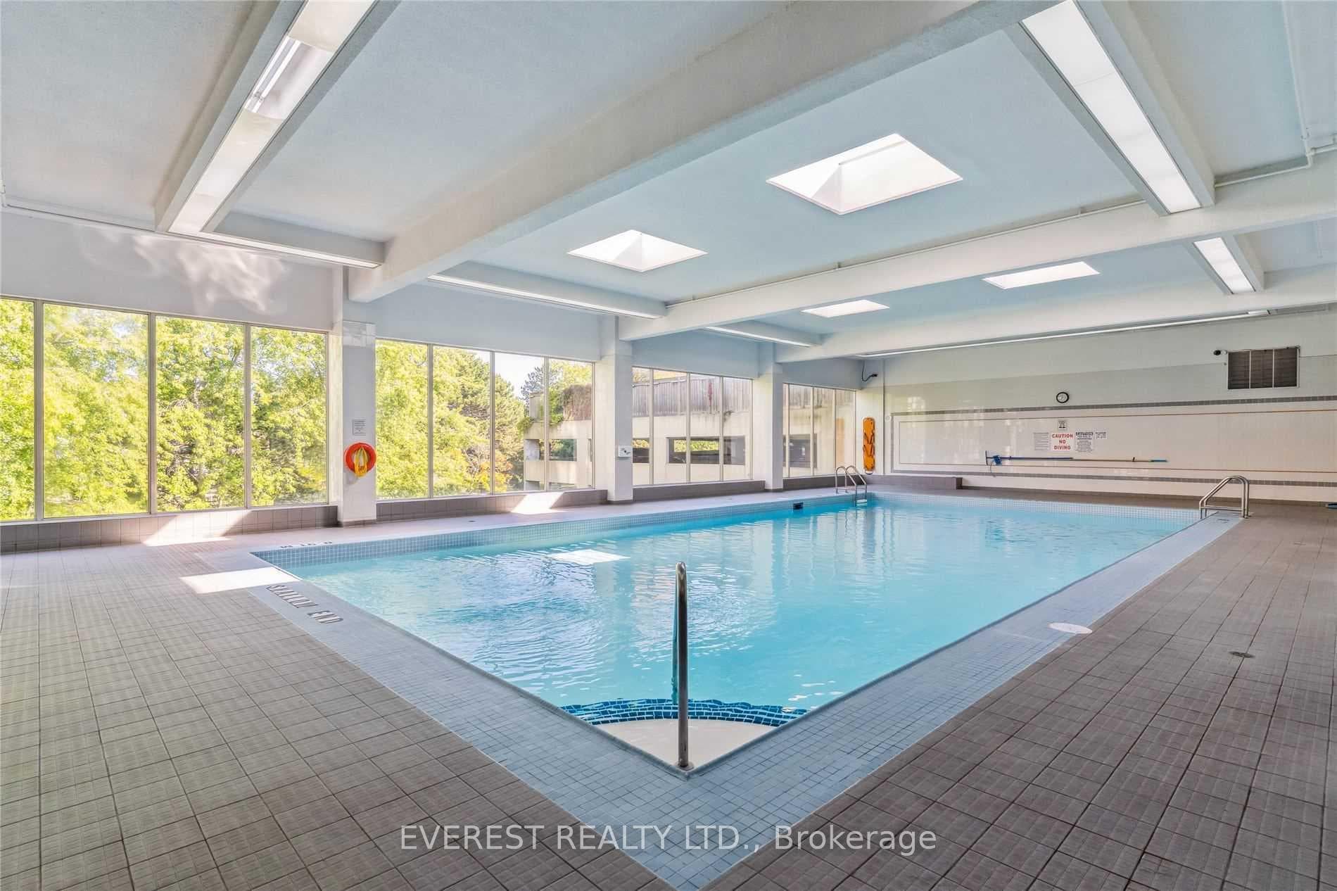5 Greystone Walk Drive Unit 1405 photo 17