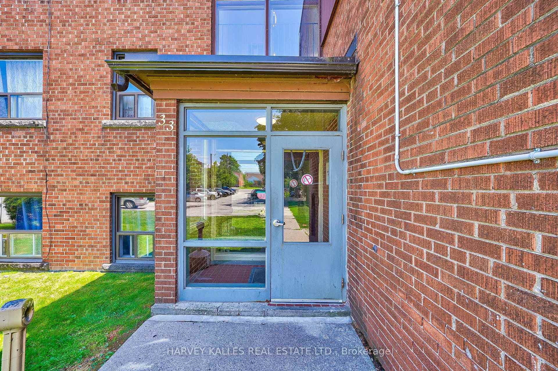 33 Glen Everest Road Unit 11 photo 3