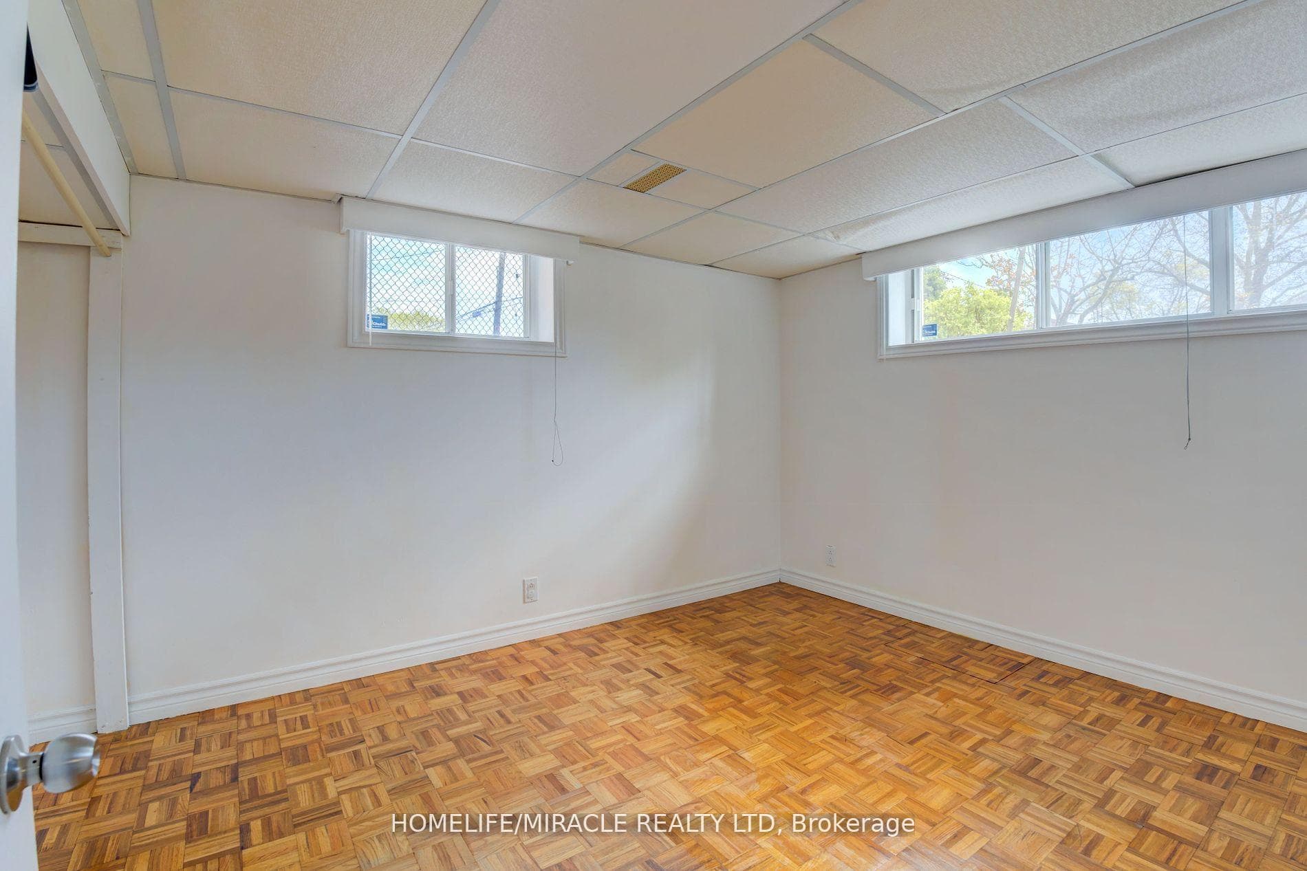 24 Ivanhoe Court photo 22