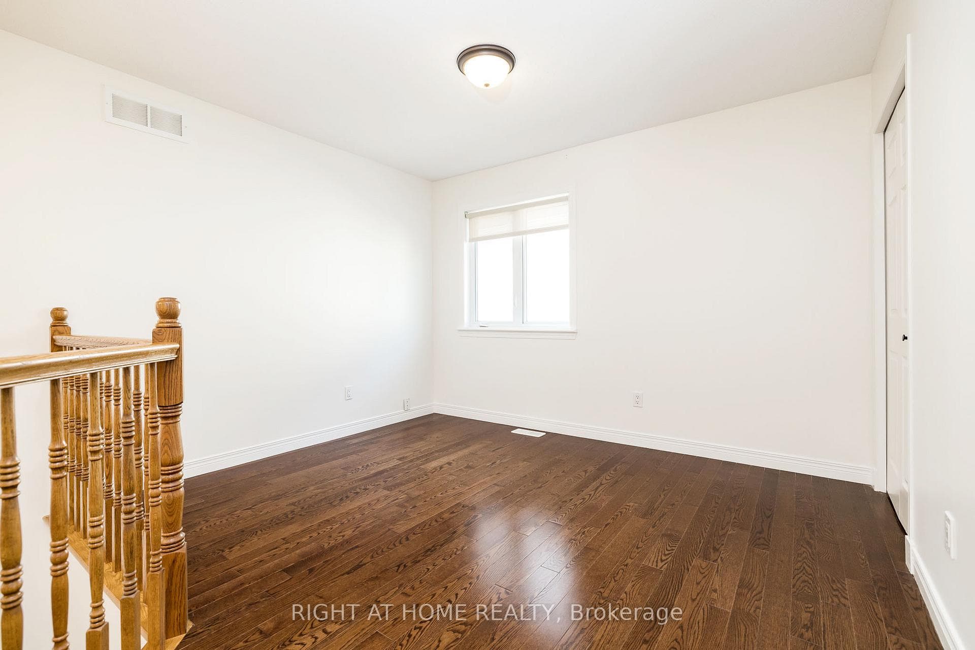 109 Coyote Crescent photo 27