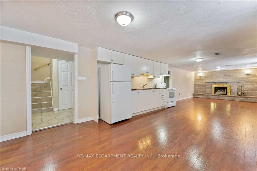864 Upper Ottawa Street Unit Basement photo 1