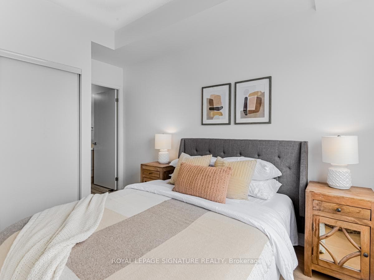 540 Bur Oak Avenue Unit 231 photo 17