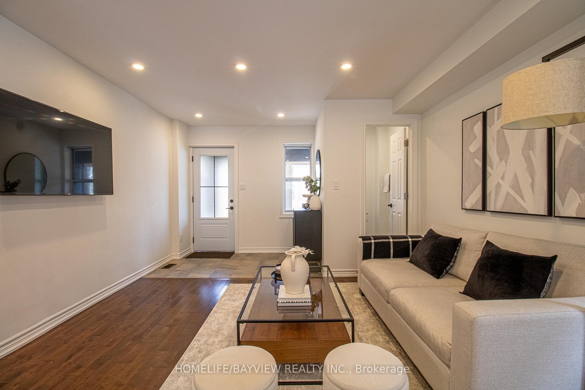 433 Davisville Avenue photo 4