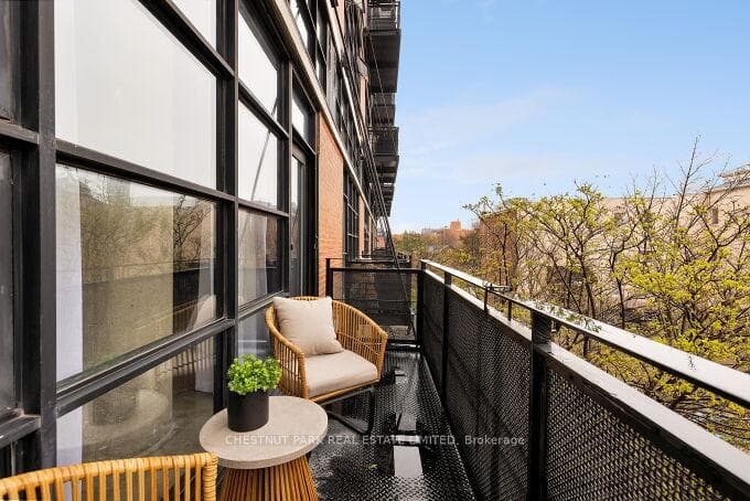 90 Sumach Street Unit 304-305 photo 16