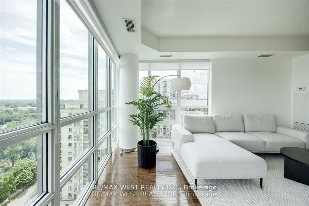 26 Norton Avenue Unit 1707 photo 5