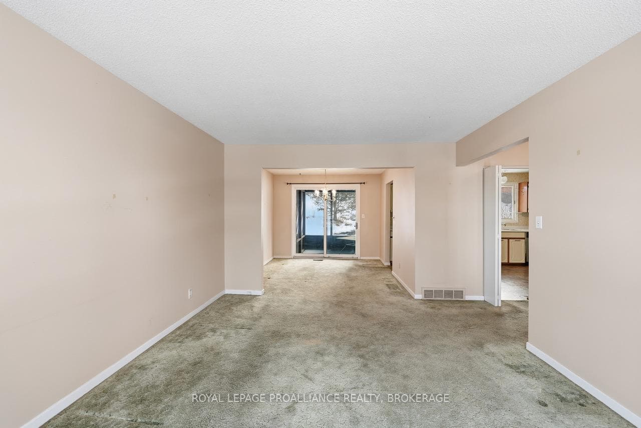 796 Hillside Drive photo 6