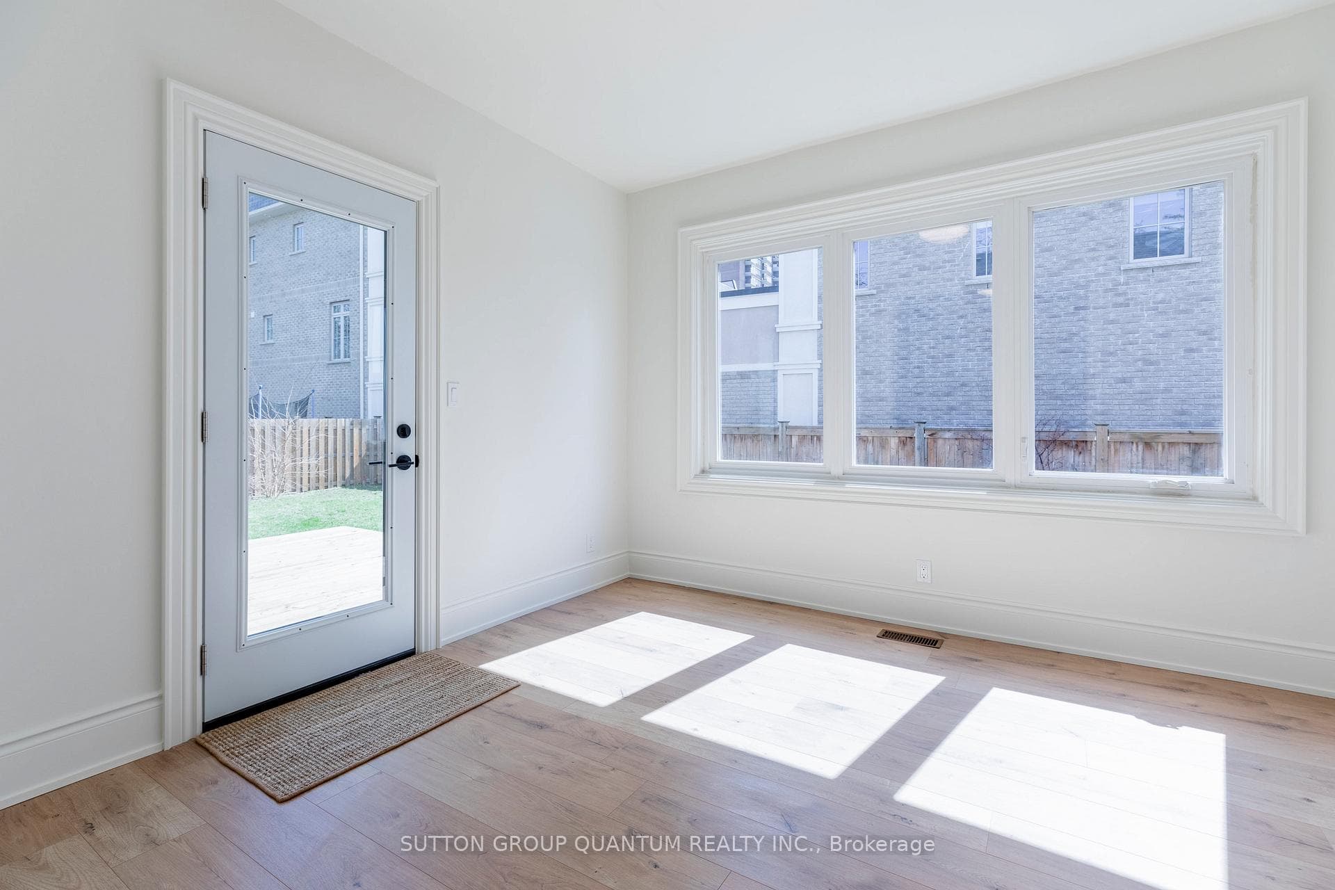 519 Elizabeth Street photo 16