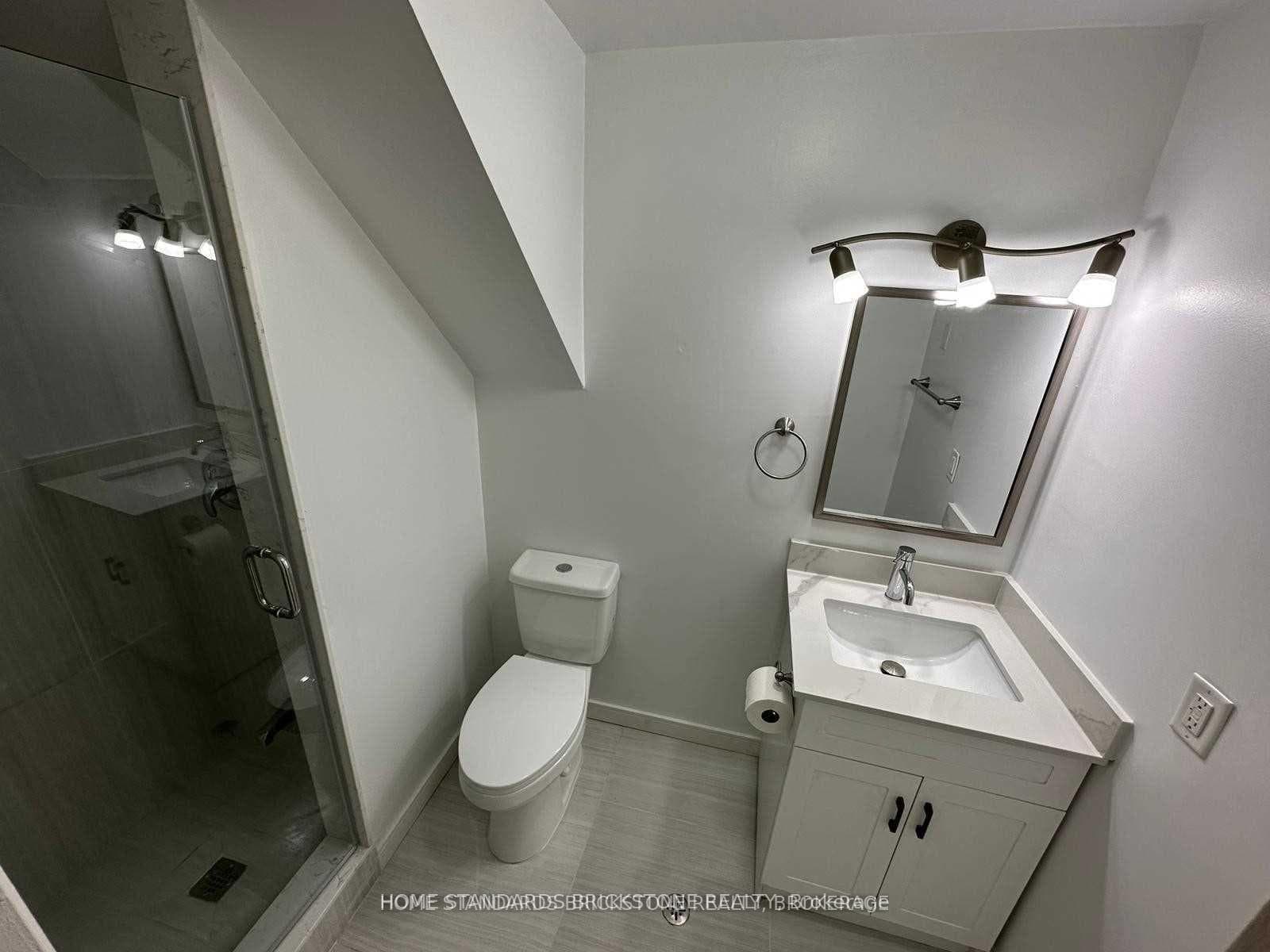 137 Durham (Basement) Street photo 4