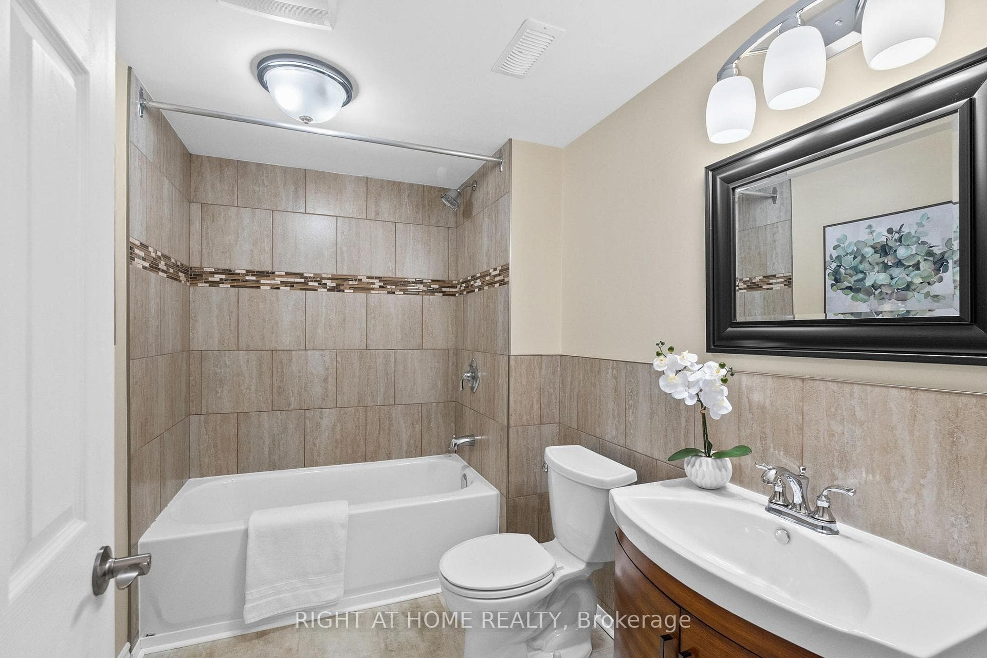 lower level full bath