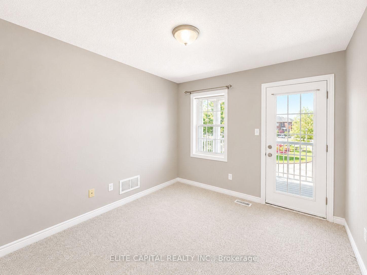 207 Wright Crescent photo 14