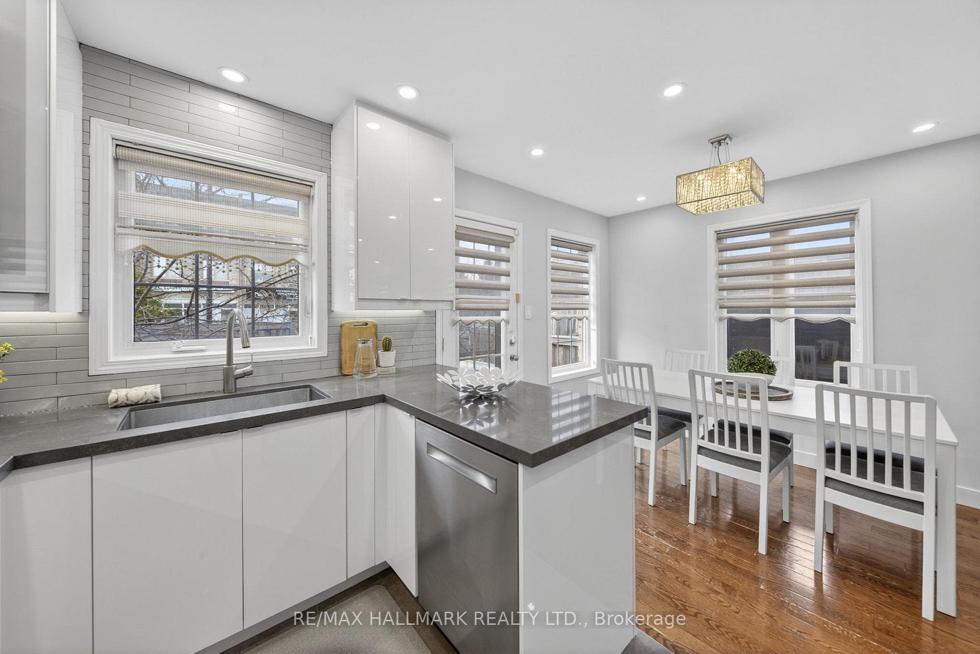 64 Coranto Way photo 12