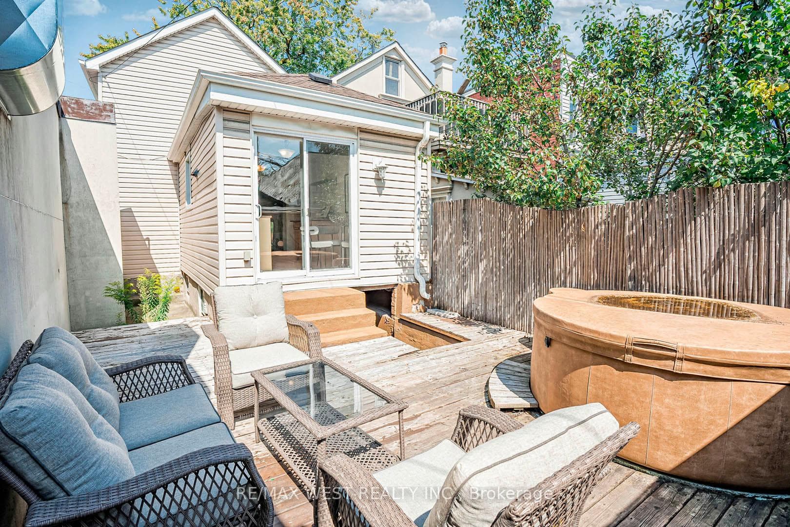 303 Maria Street photo 32
