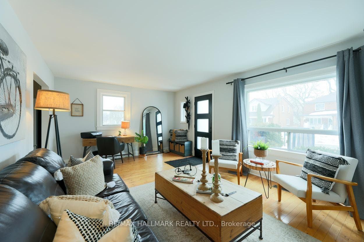 28 Lynn Road photo 4