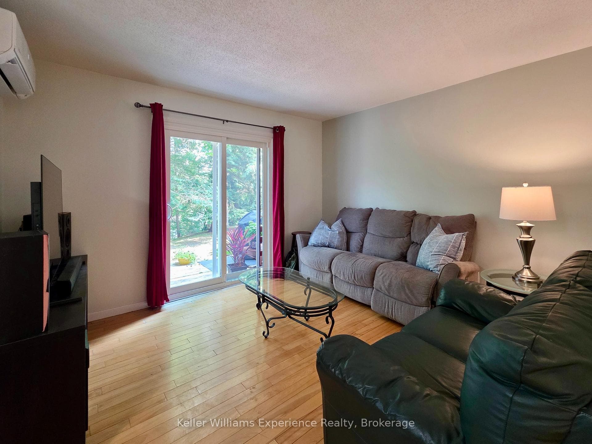 49 Southbank Drive Unit 10 photo 12