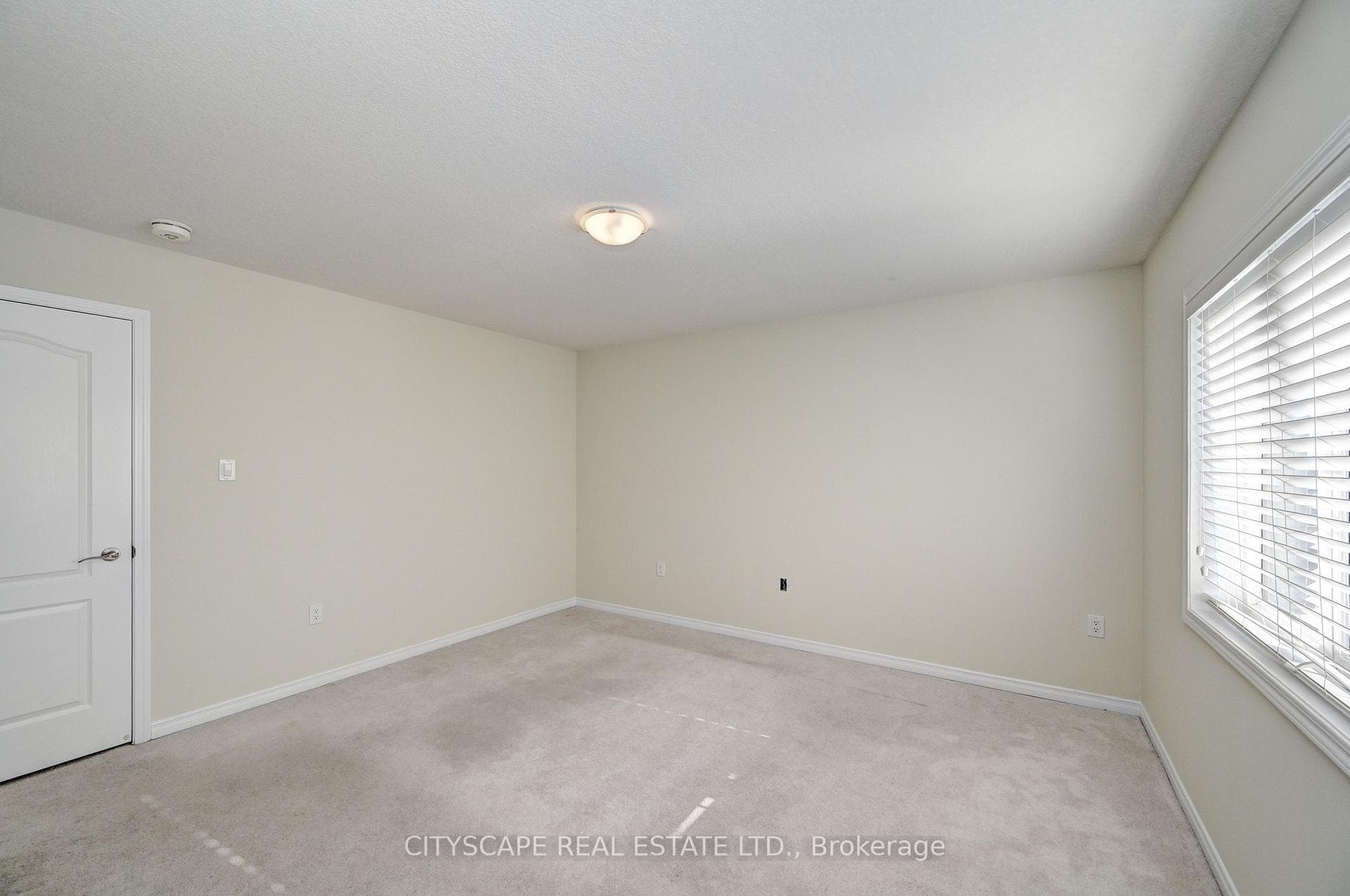 15 Amos Avenue photo 27