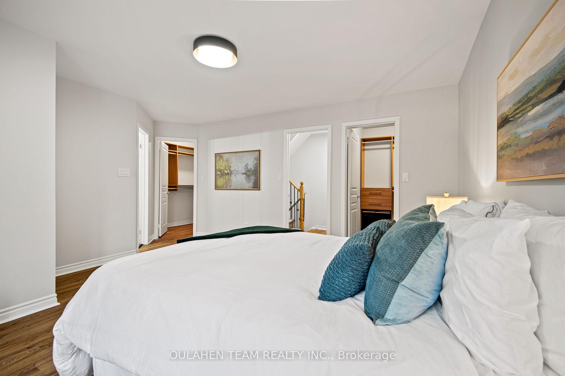 8 Humberstone Drive Unit 210 photo 18