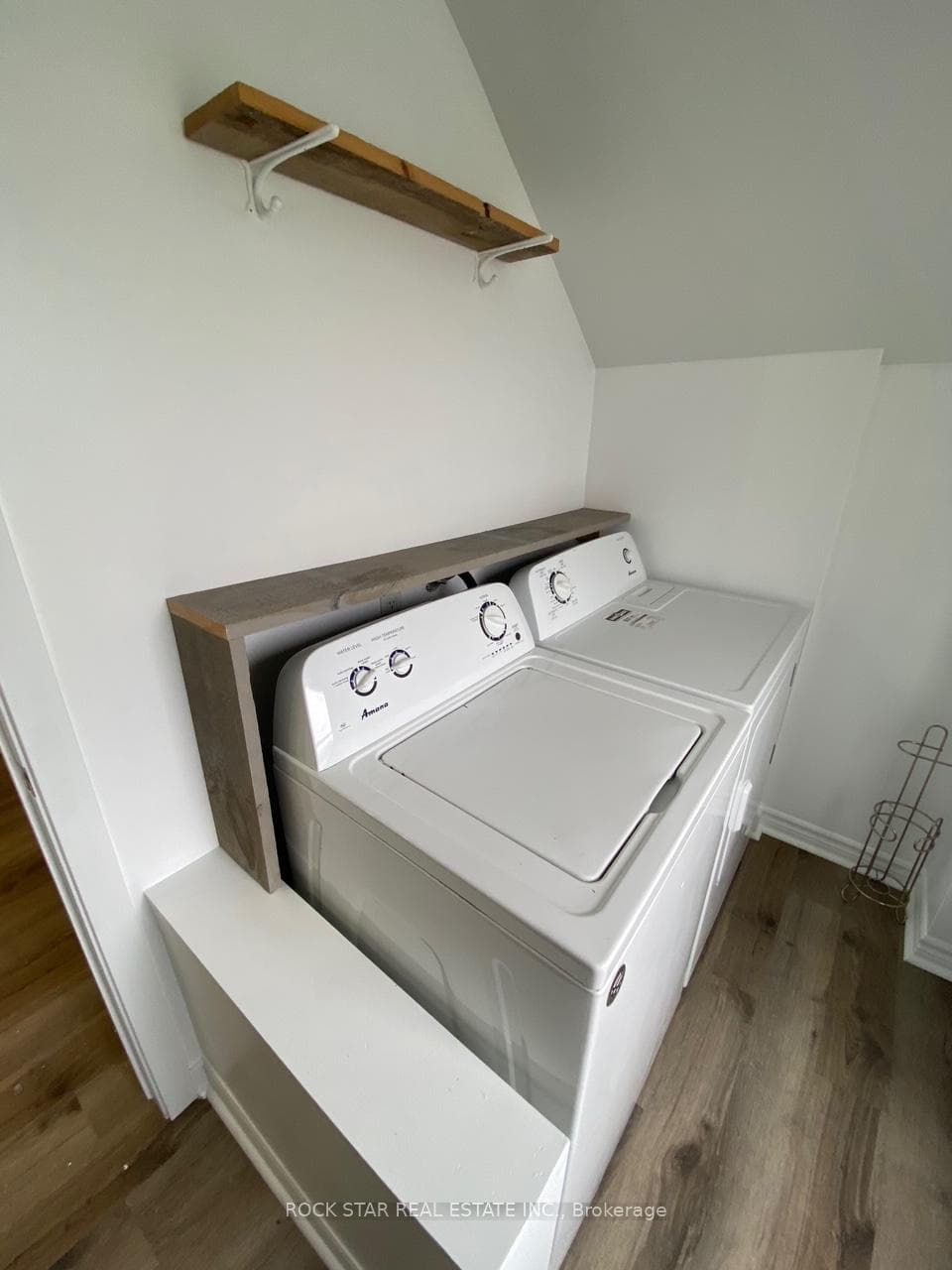 106 CHESTNUT Street photo 10