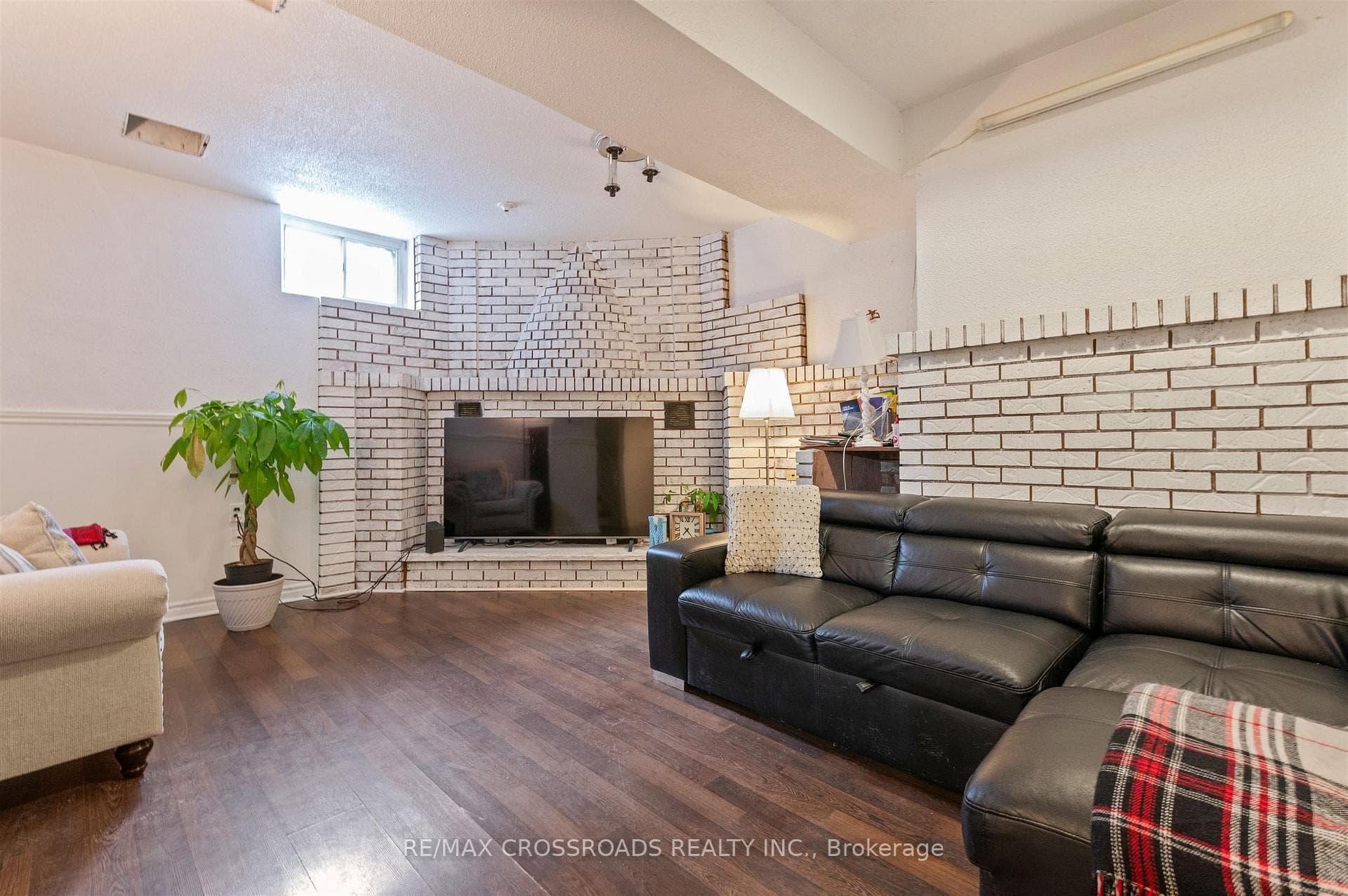 98 Willowridge Road photo 28