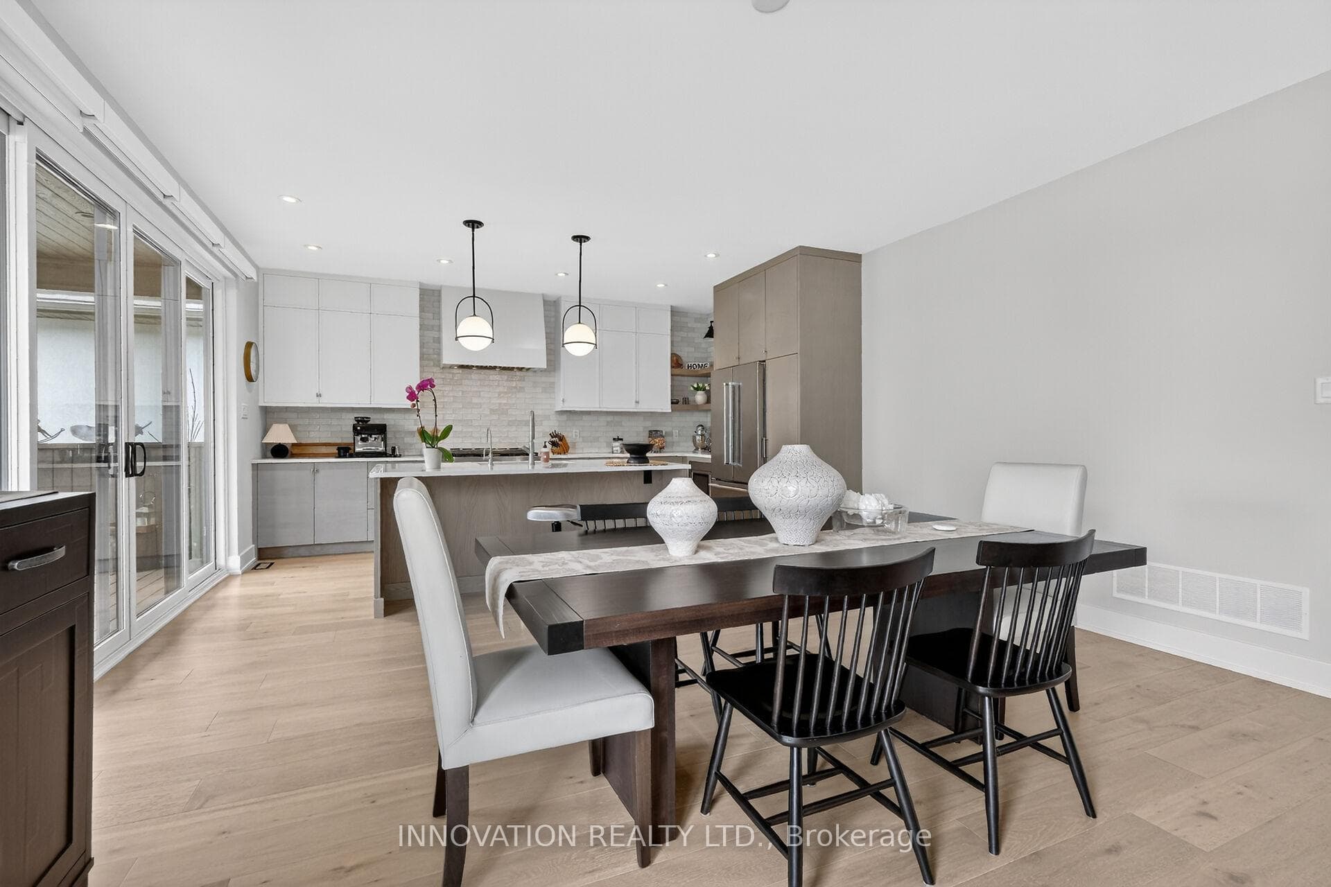 358 Spring Street photo 9
