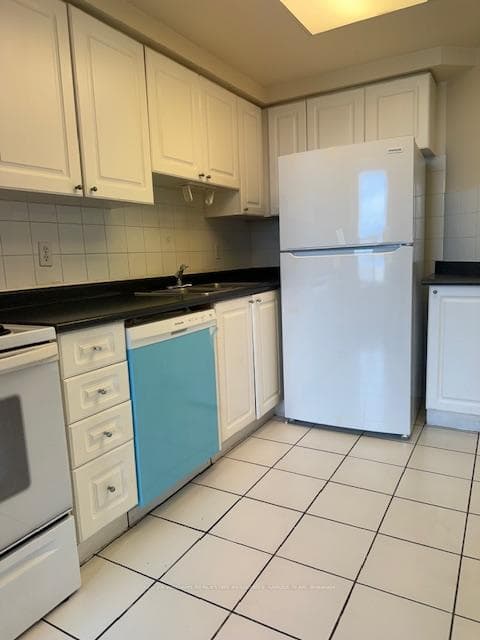 135 Hillcrest Avenue Unit 2212 photo 9