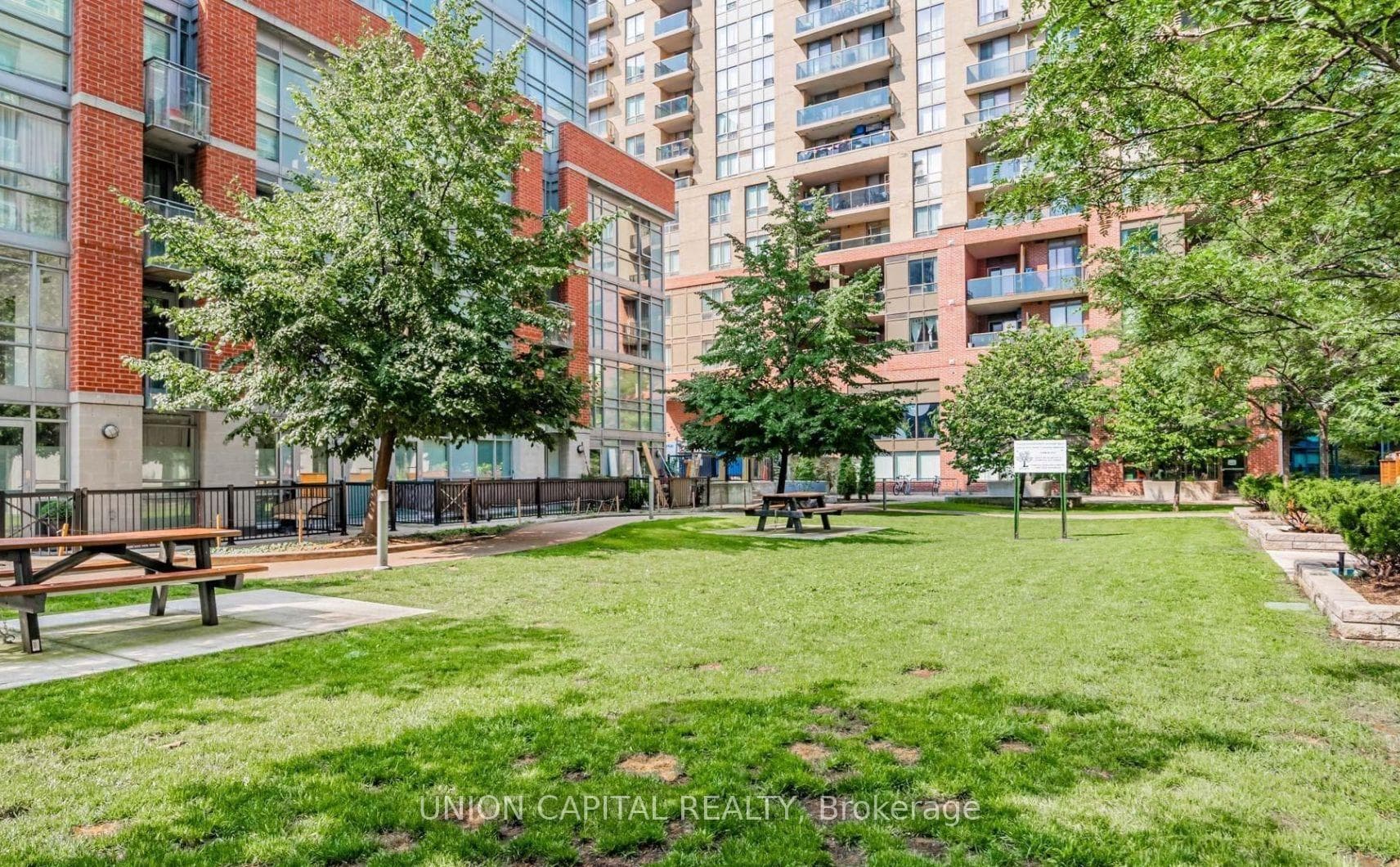 68 Abell Street Unit 536 photo 25