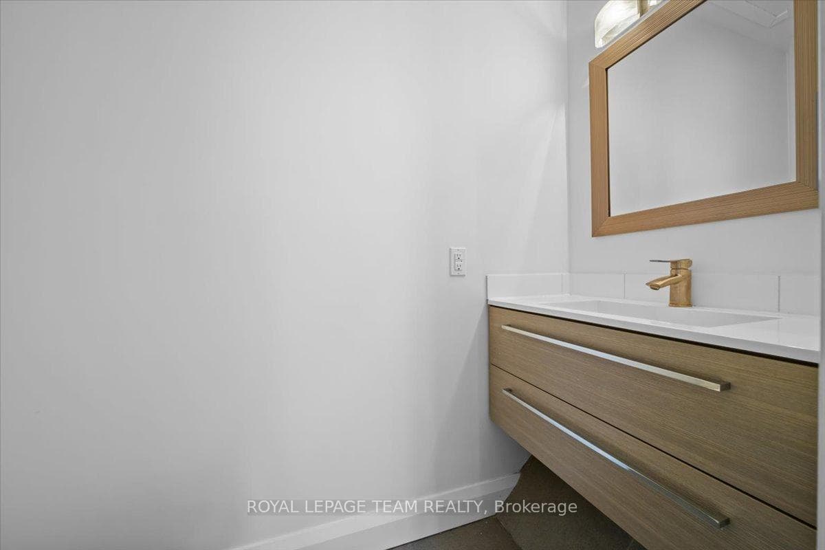 2226 Tawney Road Unit A photo 16