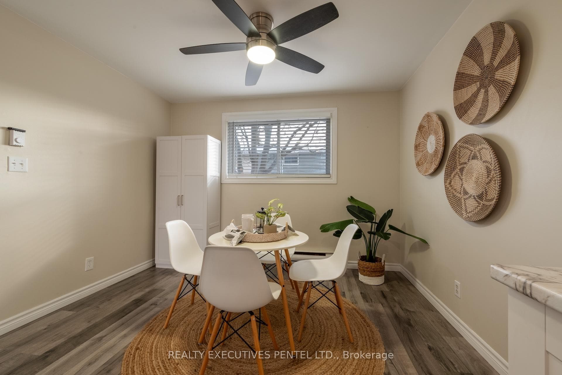 400 Westwood Drive Unit D5 photo 10