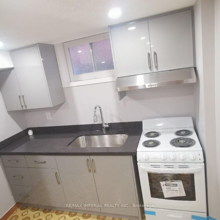 2143 Linby Street Unit Lower photo 12
