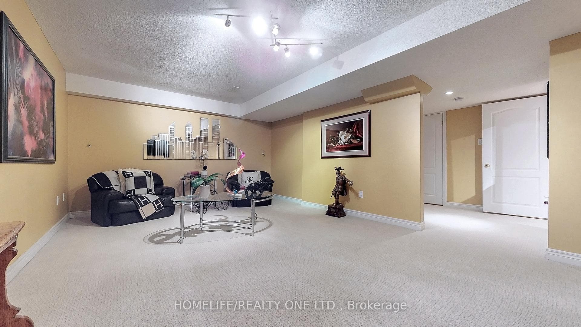 41 Carberry Crescent photo 21