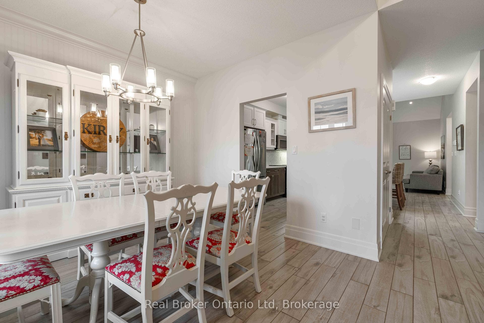 315 Telford Trail photo 4