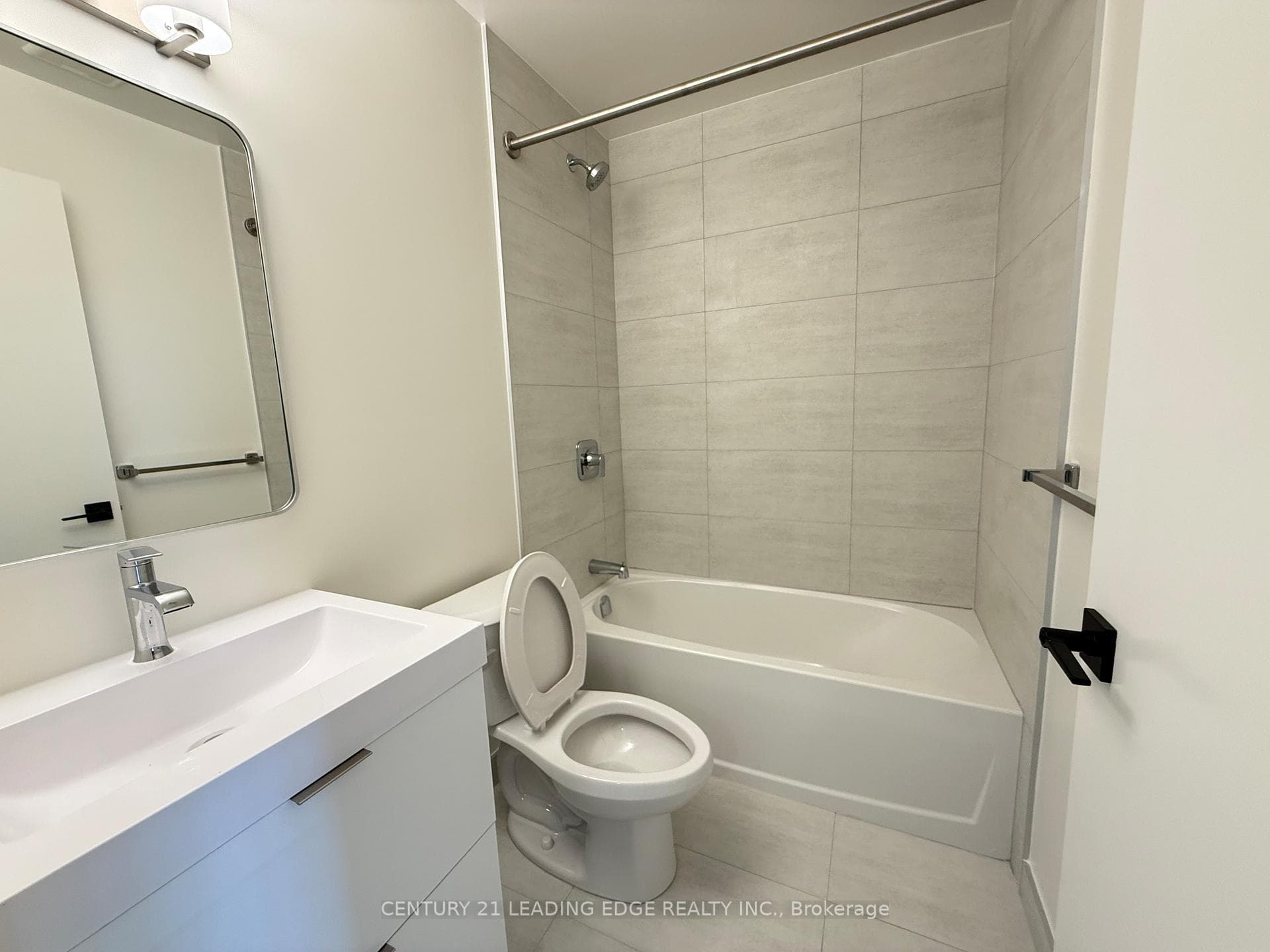 33 Erie Avenue Unit 712 photo 5