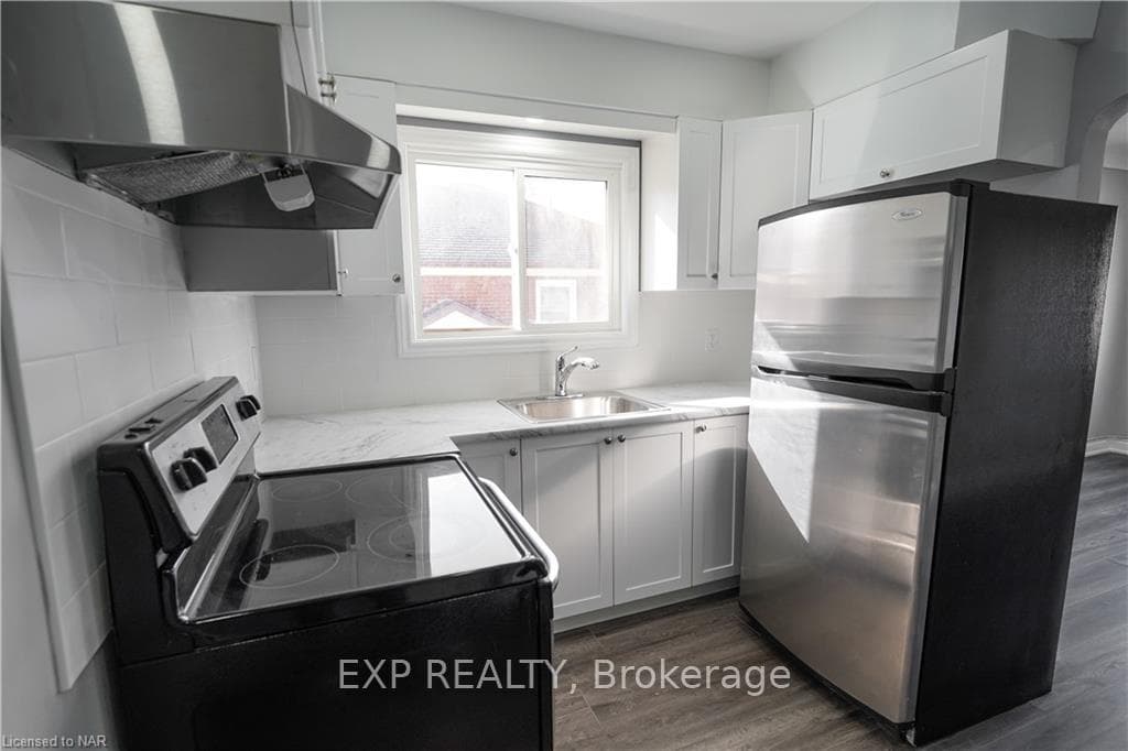 104 HAIG Street Unit 3 photo 5