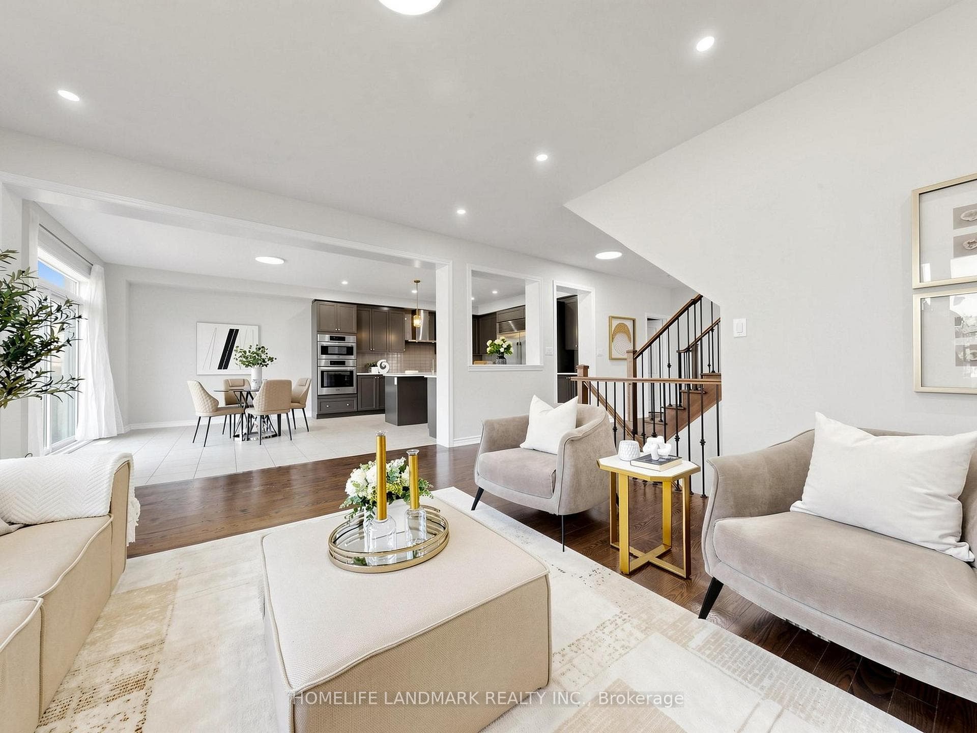 2046 Webster Boulevard photo 7