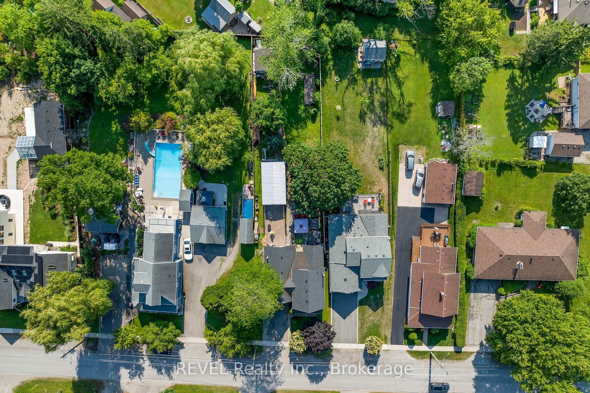 335 Helena Street photo 38