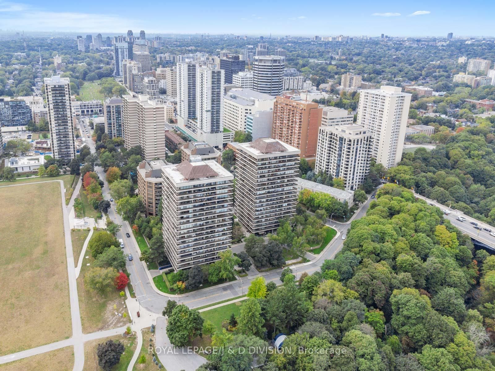 20 Avoca Avenue Unit 1501 photo 32