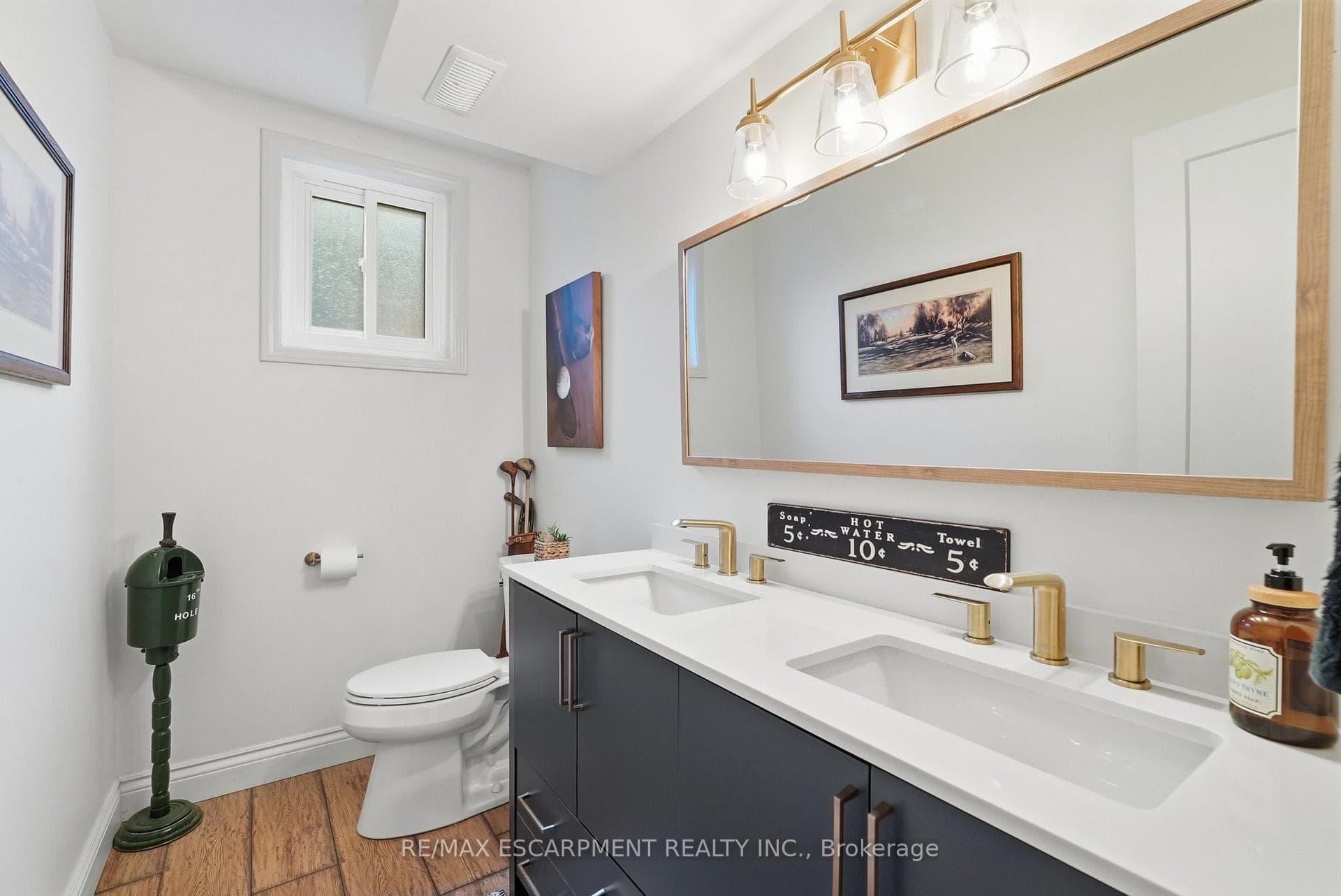 224 ATHENIA Drive photo 32