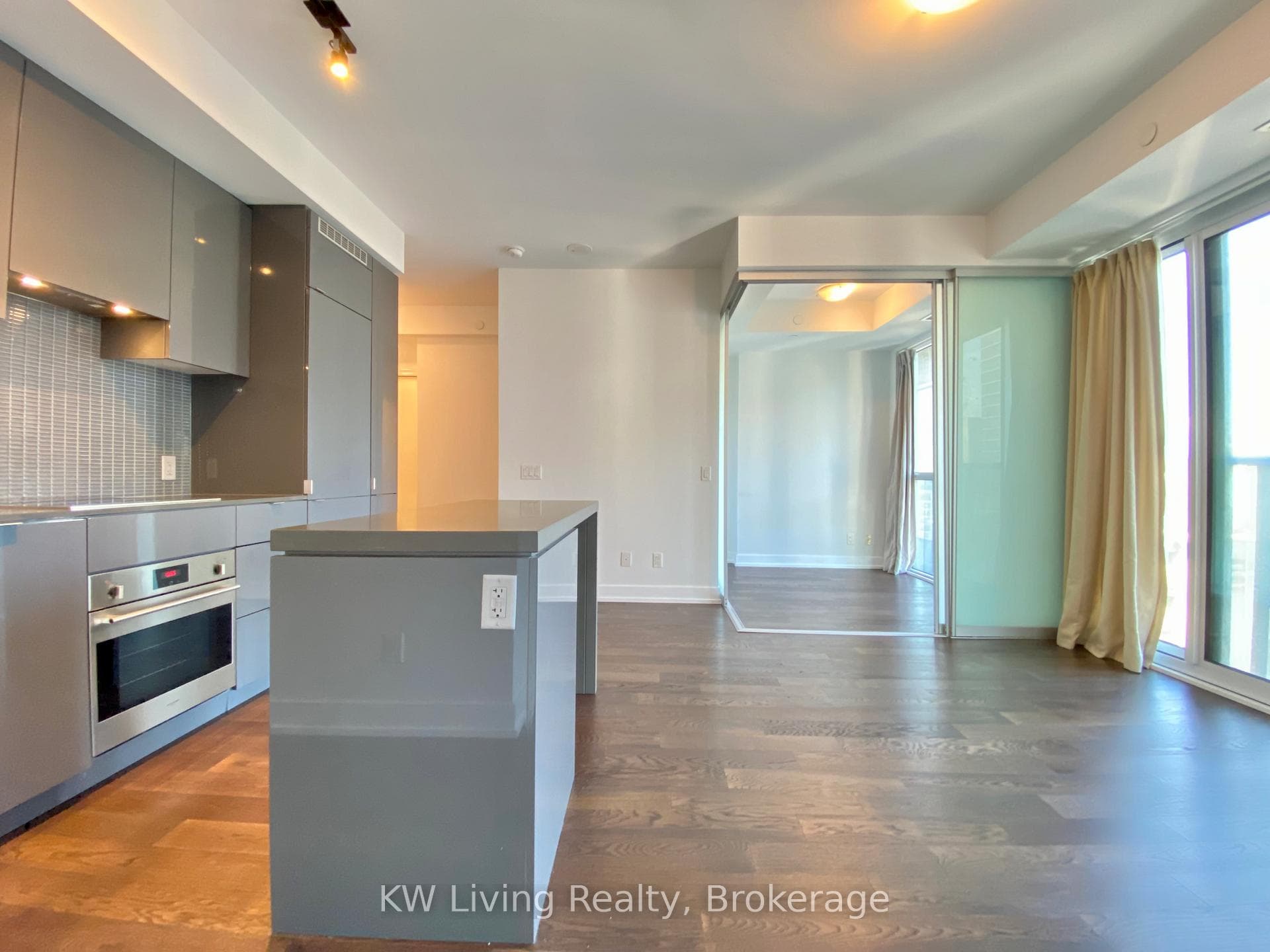 7 Grenville Street Unit 2107 photo 13