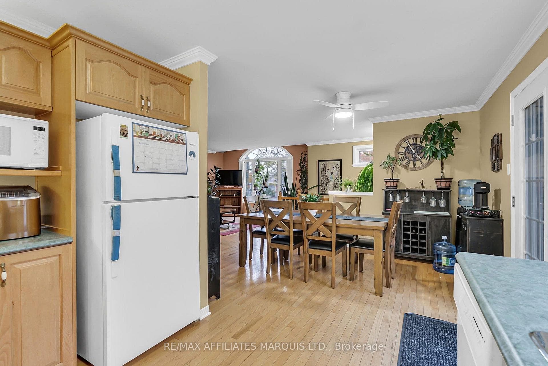 296 Northwoods Crescent photo 10