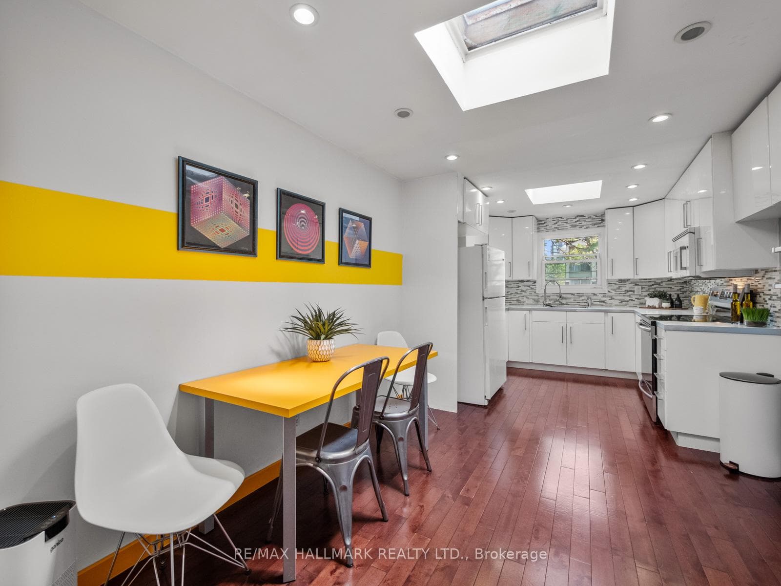 137 Gerrard Street photo 20