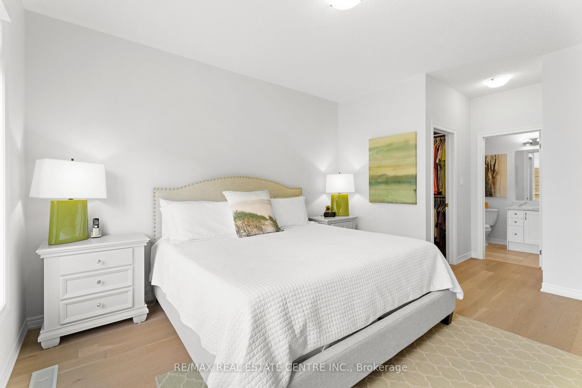 21 Overlea Drive photo 25