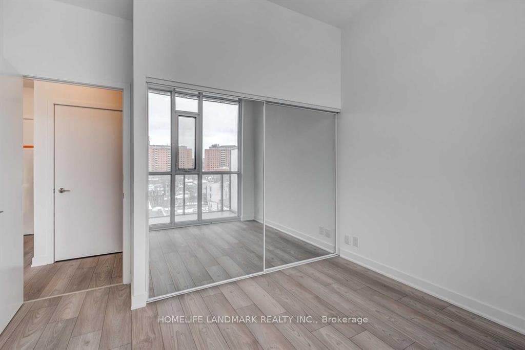 120 Parliament Street Unit 703 photo 6